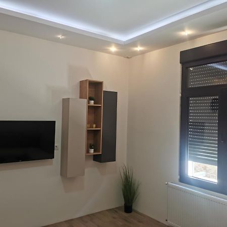 Ferienwohnung Restoran Due Punti Kursumlija Exterior foto