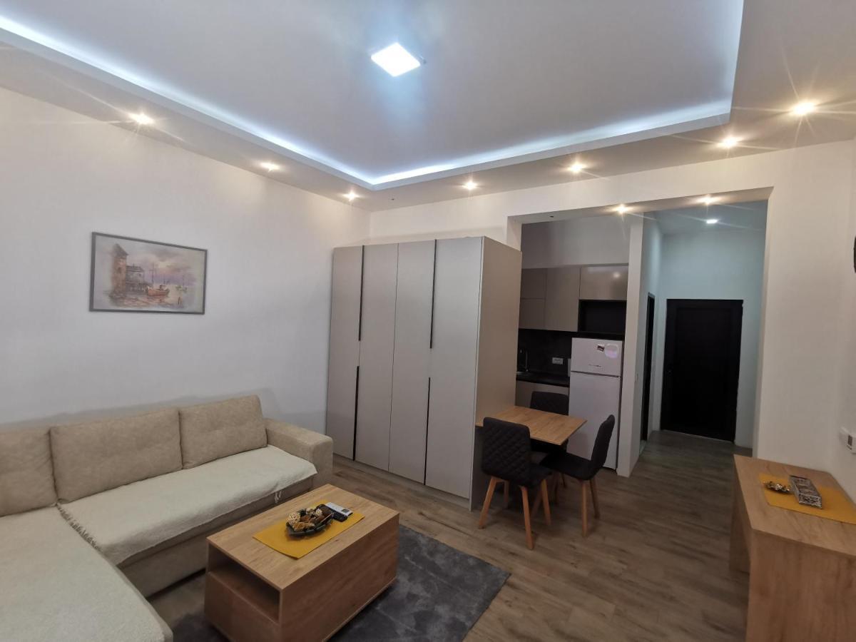 Ferienwohnung Restoran Due Punti Kursumlija Exterior foto