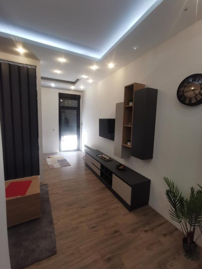 Ferienwohnung Restoran Due Punti Kursumlija Exterior foto
