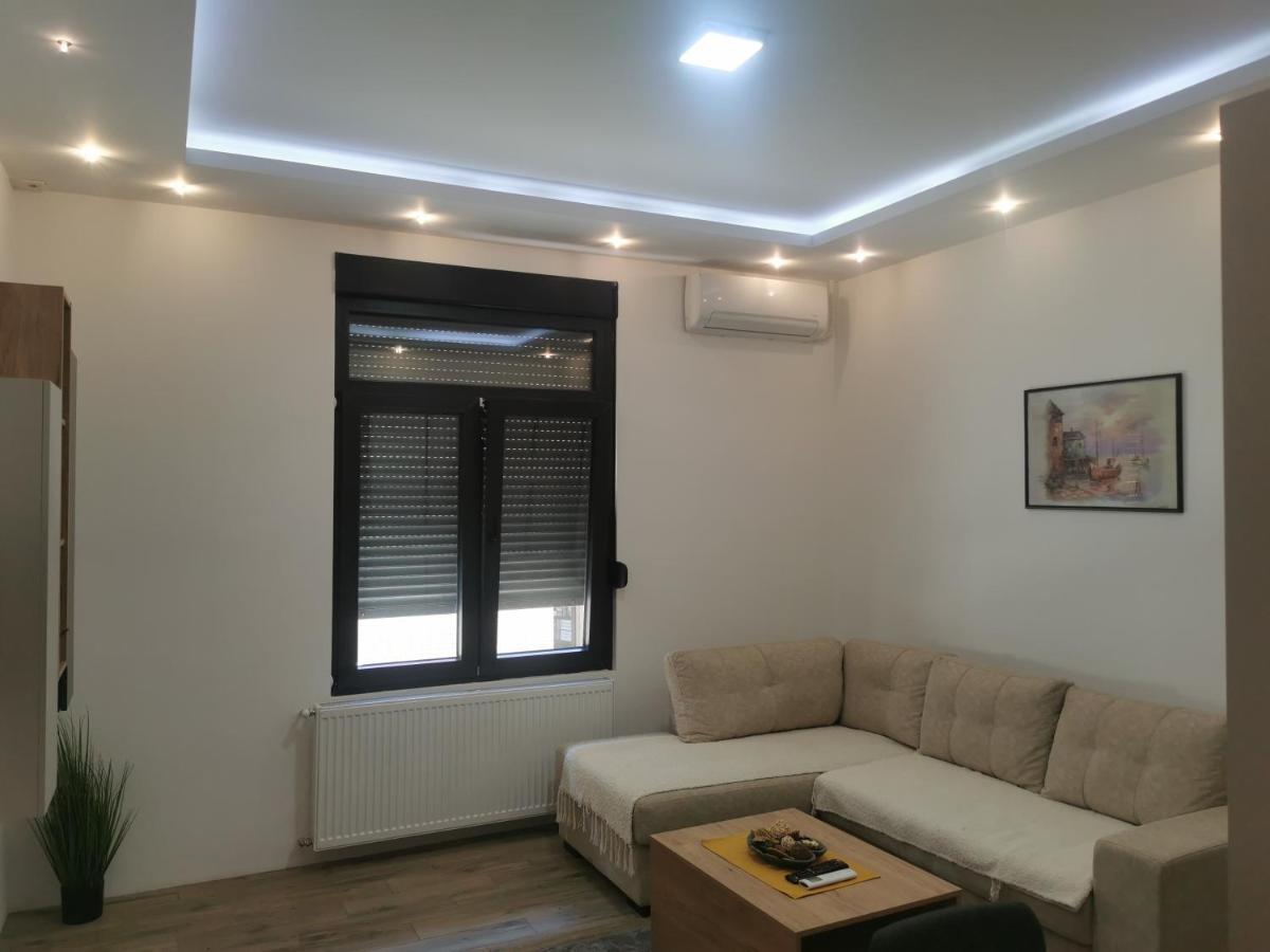 Ferienwohnung Restoran Due Punti Kursumlija Exterior foto